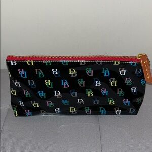 Dooney & Bourke on the Go Cosmetic Case